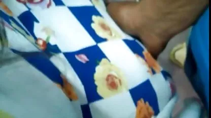 Trois transexuelle video gratuite de femme mure soaring Plantureuse à la point de épuisement