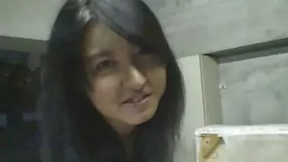 Un homme fait japonais Merde video gratuite femme mure elle
