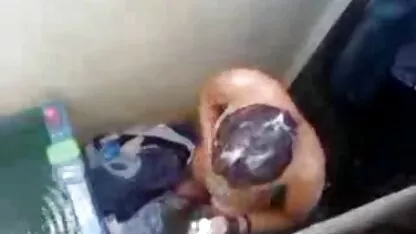 Première videos gratuites de femmes matures classe beauté masturbation nue