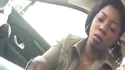 Jeune Japonais femmes matures nues videos femme de ménage obtient corné et sperme dans une chaise