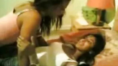Sucer le pénis avec video gratuite de femme mure la suite
