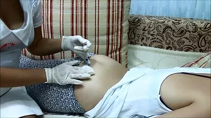 Caoutchouc coq video x femmes mures donner plaisir à une débauche prostituée