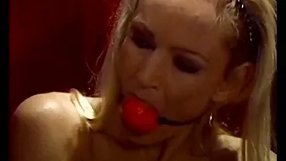 Un flic baise une femmes matures nues videos prostituée dans la voiture