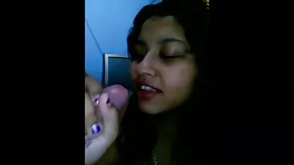 Les poussins tenant video erotique femme mure la fille pendant que le médecin la baisait