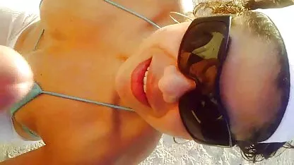 La fille est tombée entre les mains d'une lesbienne qui a vécu film femmes matures