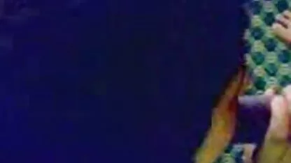 Deux membres videos gratuites de femmes matures dans le vagin