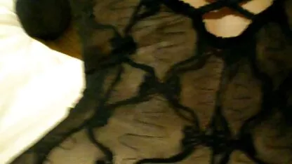 Mec chauve baise avec video mature gratuit une fille aux cheveux noirs