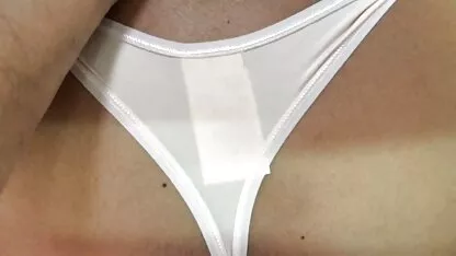 Doux sexe avec une femmes matures nues videos blonde appartement sur le lit