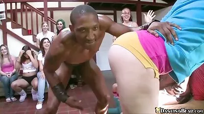 Parfait mâle baisée blonde et sperme videos x de femmes matures dans le sperme