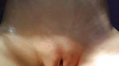 Dit video mature gratuit caresse