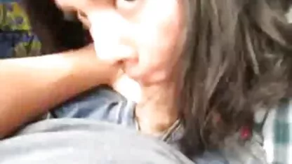 Oksana video x amateur femme mature autorisé à prendre un gros plan trou de l'humidité avec du sperme
