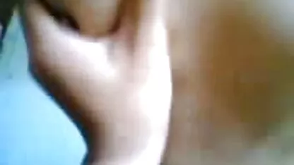 Père femmes matures video gratuite baisée fille dans salle de bain